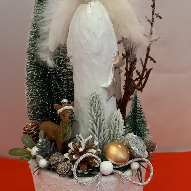 fehér angyal őzikével