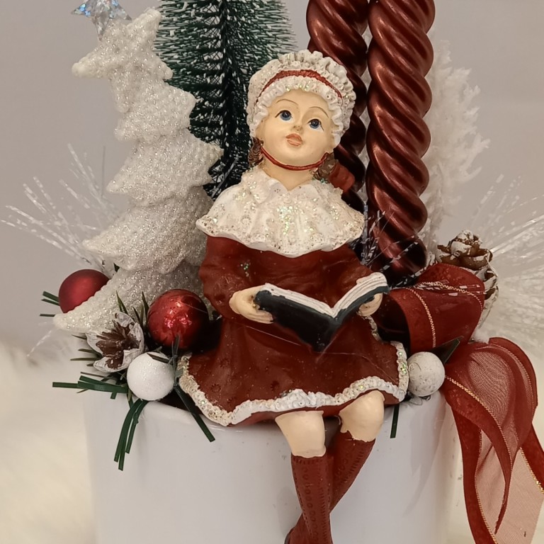 angyalka bordó gyertyával 