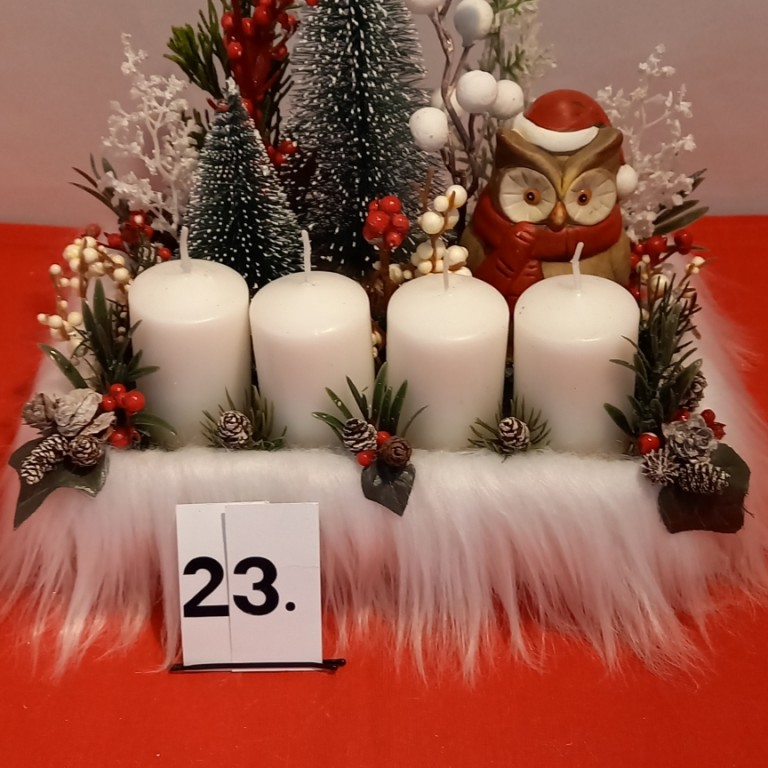 fehér szőrmés dísz