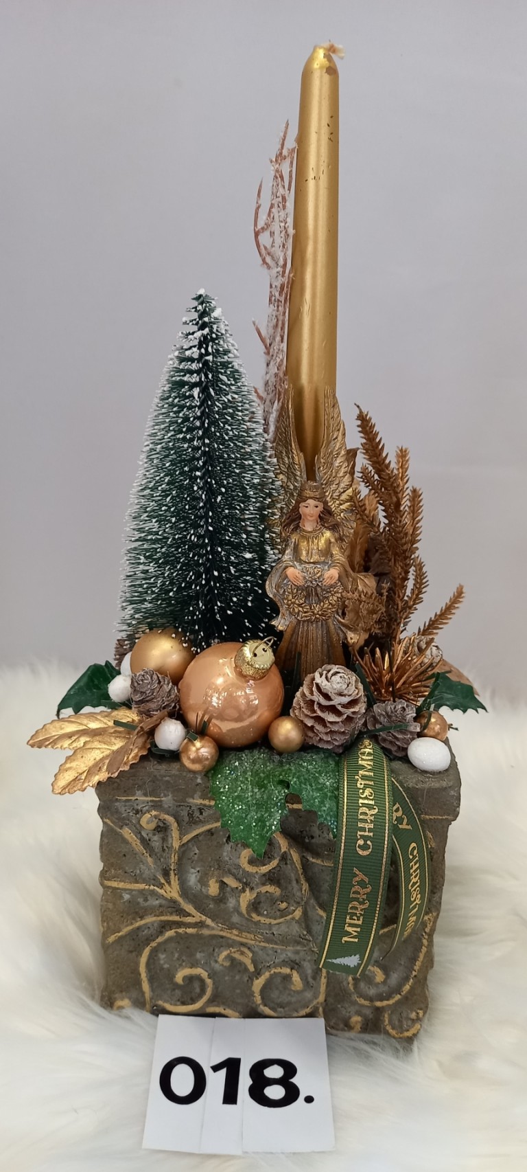 antik arany kaspóban 