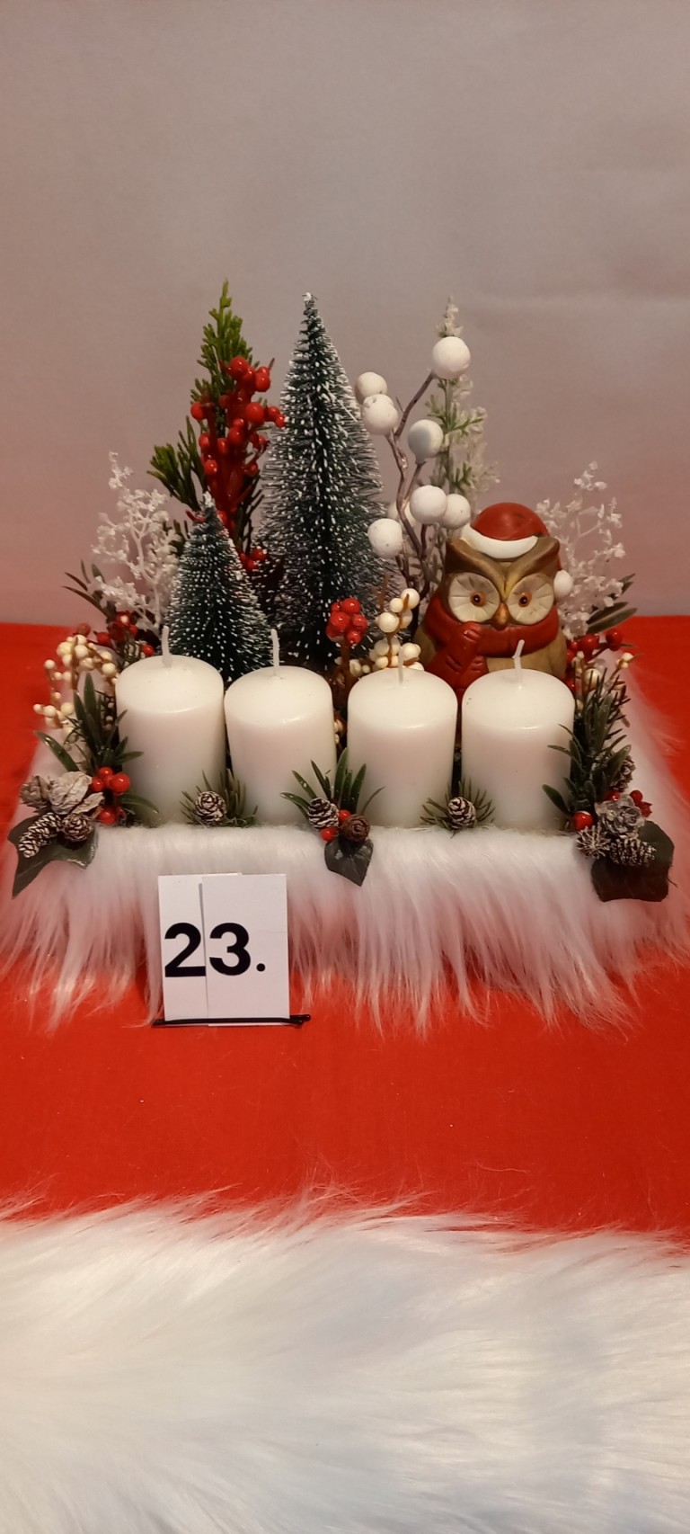 fehér szőrmés dísz