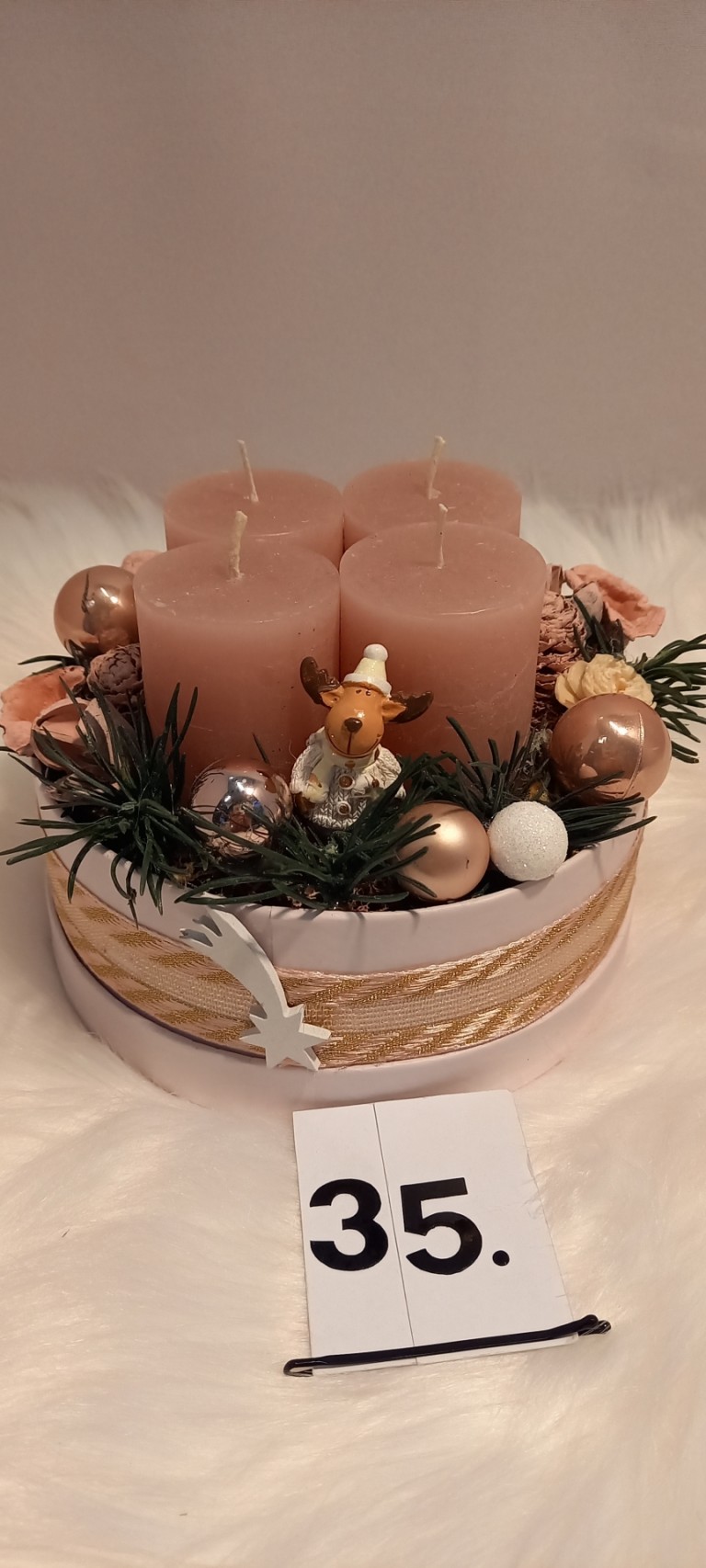 fehér dobozos dísz